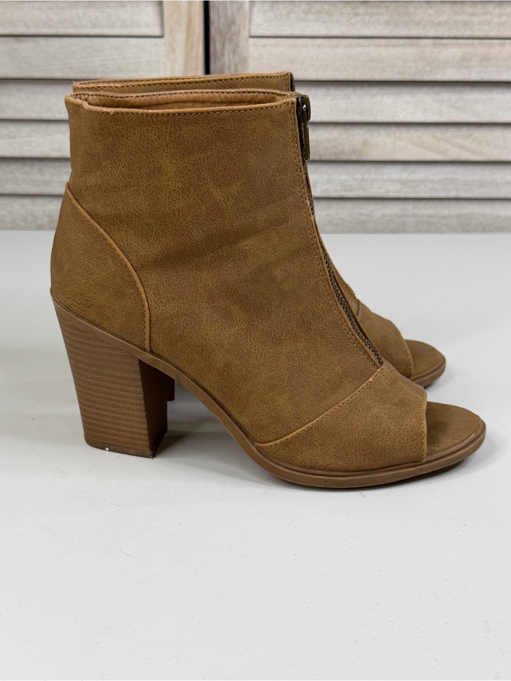 UNIONBAY "Nevada" Women's Distressed Faux Leather Peep Toe Ankle Bootie Tan-8
